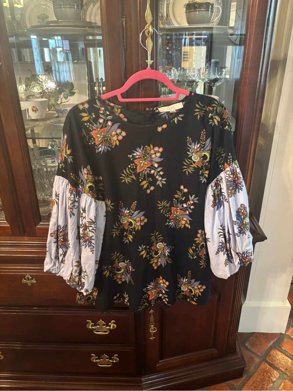 Loft Floral Mixed-Sleeve Women's Top - Black with Light Blue Sleeves